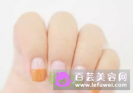 led灯可以做美甲吗 可以代替UV美甲灯吗