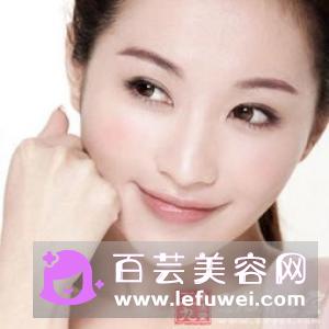 脸上冒油是什么原因 是缺水吗