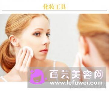 想要皮肤在化妆不长痘痘,这些处理方法一定要记住。
