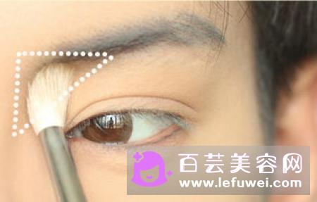 眉粉可以画眼线吗 有什么危害