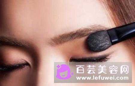 下垂眼怎么画眼线好看?-家居装修问答