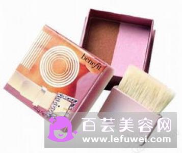 梦妆天使蜜吻染唇釉使用方法 国产和韩产的区别