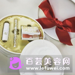 黛珂2017圣诞限定彩妆礼盒多少钱 蜜粉饼价格