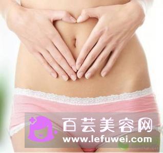 常涂指甲油会导致手指长白斑吗