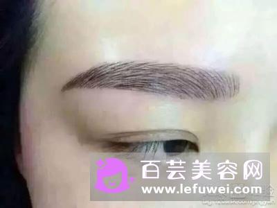 用眉笔怎么画一字眉 怎么画标准眉