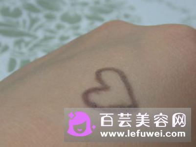 铅笔型眉笔什么特点适合什么人