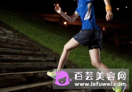 夜跑后吃什么好多久以后才能喝水