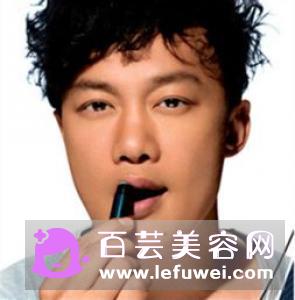 Blistex碧唇小蓝罐真假区别 小白罐和小蓝罐哪个好