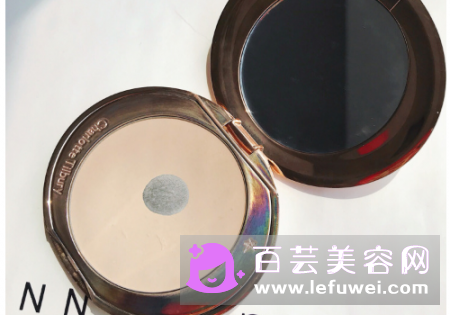 charlotte tilbury无瑕极细蜜粉饼怎么样 价格多少钱