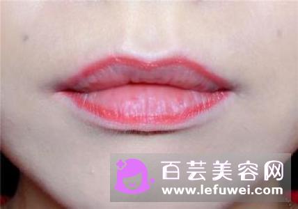 mac唇线笔怎么削 使用方法介绍