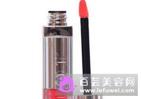 迪奥哑光唇釉527是什么颜色 试色是怎样的