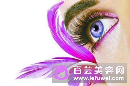 日抛隐形眼镜可以戴两天吗 散光可以戴吗