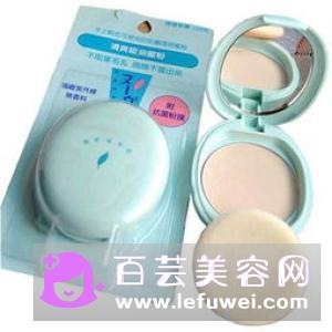 charlotte tilbury无瑕极细蜜粉饼怎么样 价格多少钱