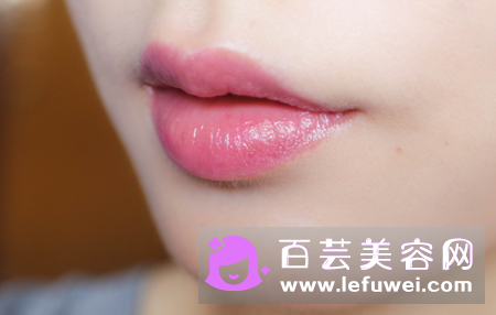纪梵希口红热门色号TOP6有哪些?和圣罗兰口红哪个贵