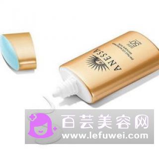 安耐晒金瓶需要卸妆吗 卸除完有残留感怎么办