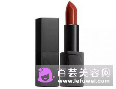 周黑鸭联名口红试色图片 多少钱一支