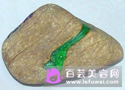YSL圆管76适合黄皮吗 限量试色图片