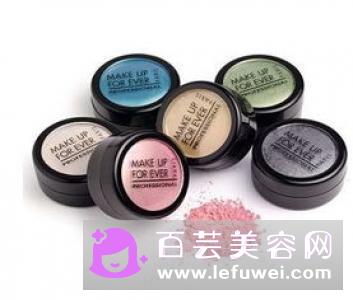 遮瑕膏和粉底液的使用顺序 有什么区别