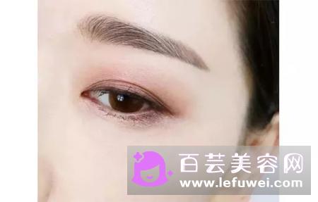 豆沙色眼妆怎么画 搭配什么口红