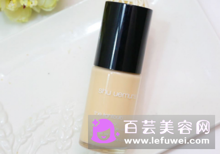 遮瑕膏和粉底液的使用顺序 有什么区别