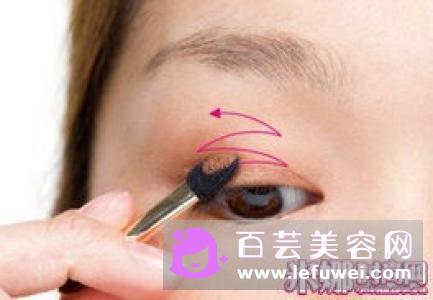 Suqqu四色眼影画法 需要涂抹整个眼皮吗