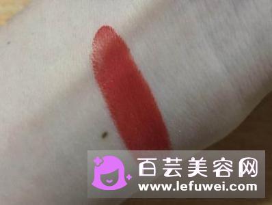 欧莱雅黑管唇膏239是什么颜色王源同款口红价格及试色怎么样