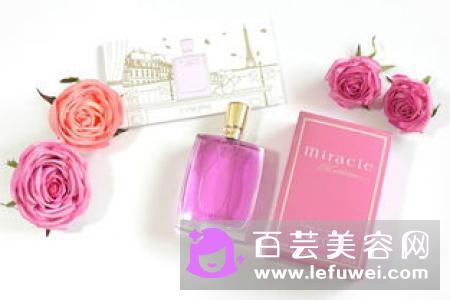 迪奥香水哪些适合送给妈妈 和兰蔻香水哪个好