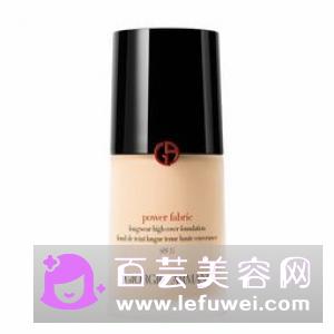 粉底液为什么擦上很白 怎么办