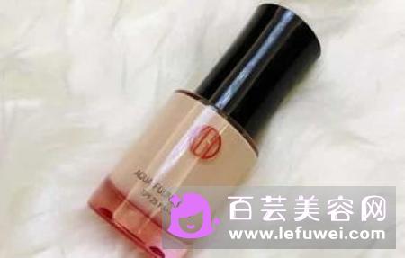 mac雾镜粉底液价格多少钱 色号怎么选