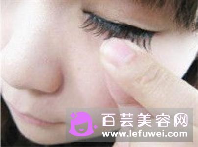 假睫毛可以重复使用吗 怎么修剪