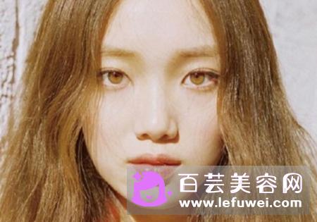 李圣经眼睛是戴了美瞳吗 同款美瞳是什么牌子